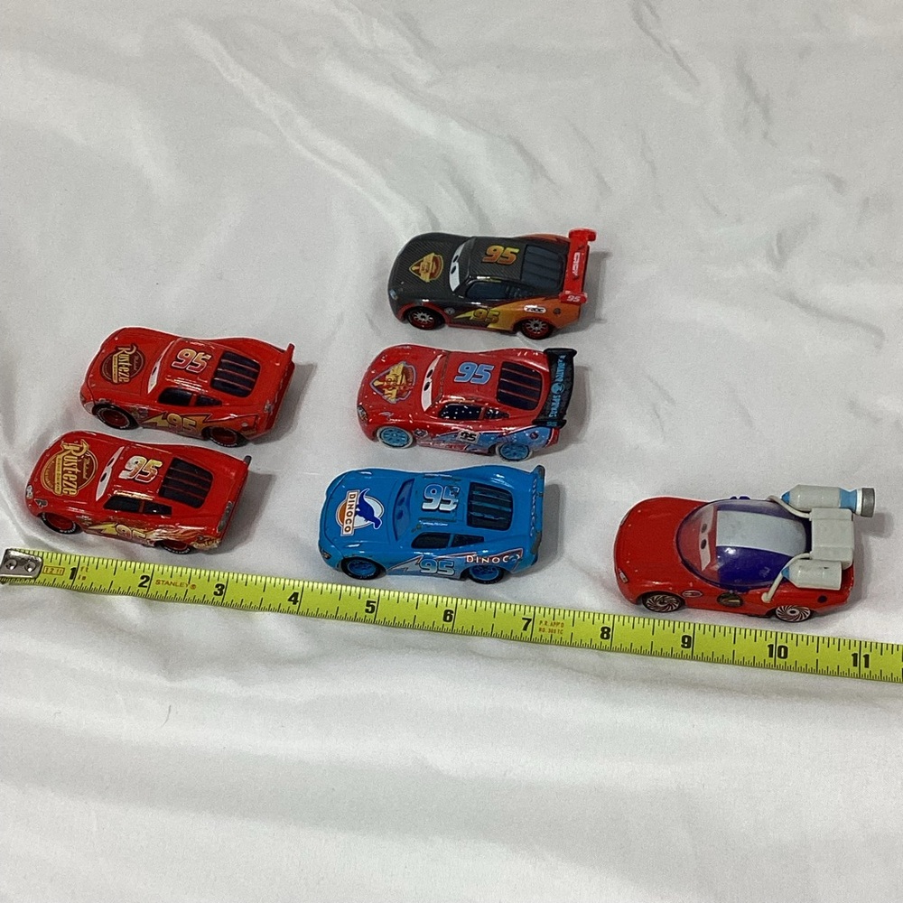 Disney Cars Movie Cars Lot 6 Lightning McQueen Ice Racer Autonaut Dinoco Lot GG - Picture 7 of 8